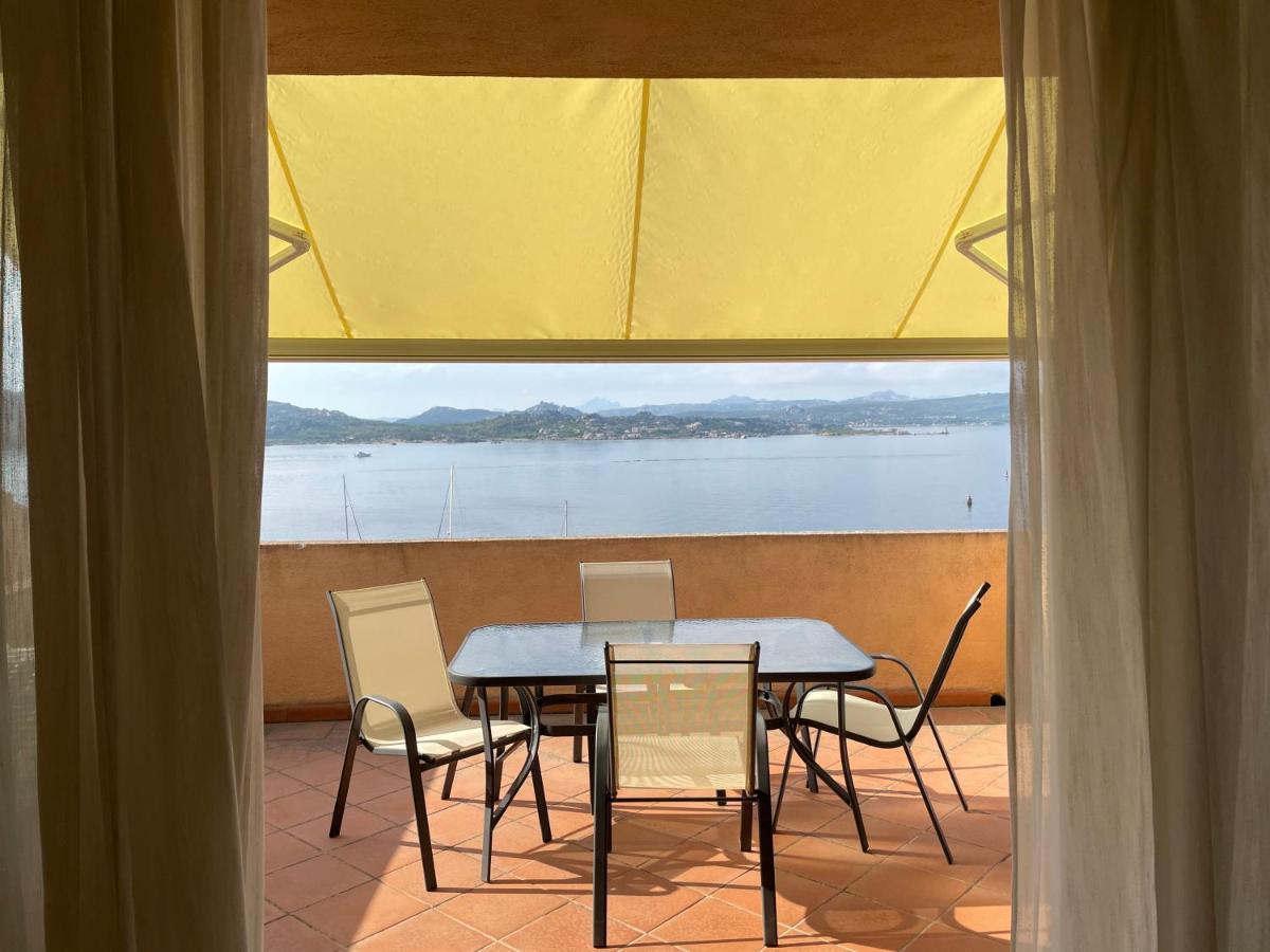 Appartamento Fronte Mare Residence Weber La Maddalena  Bagian luar foto